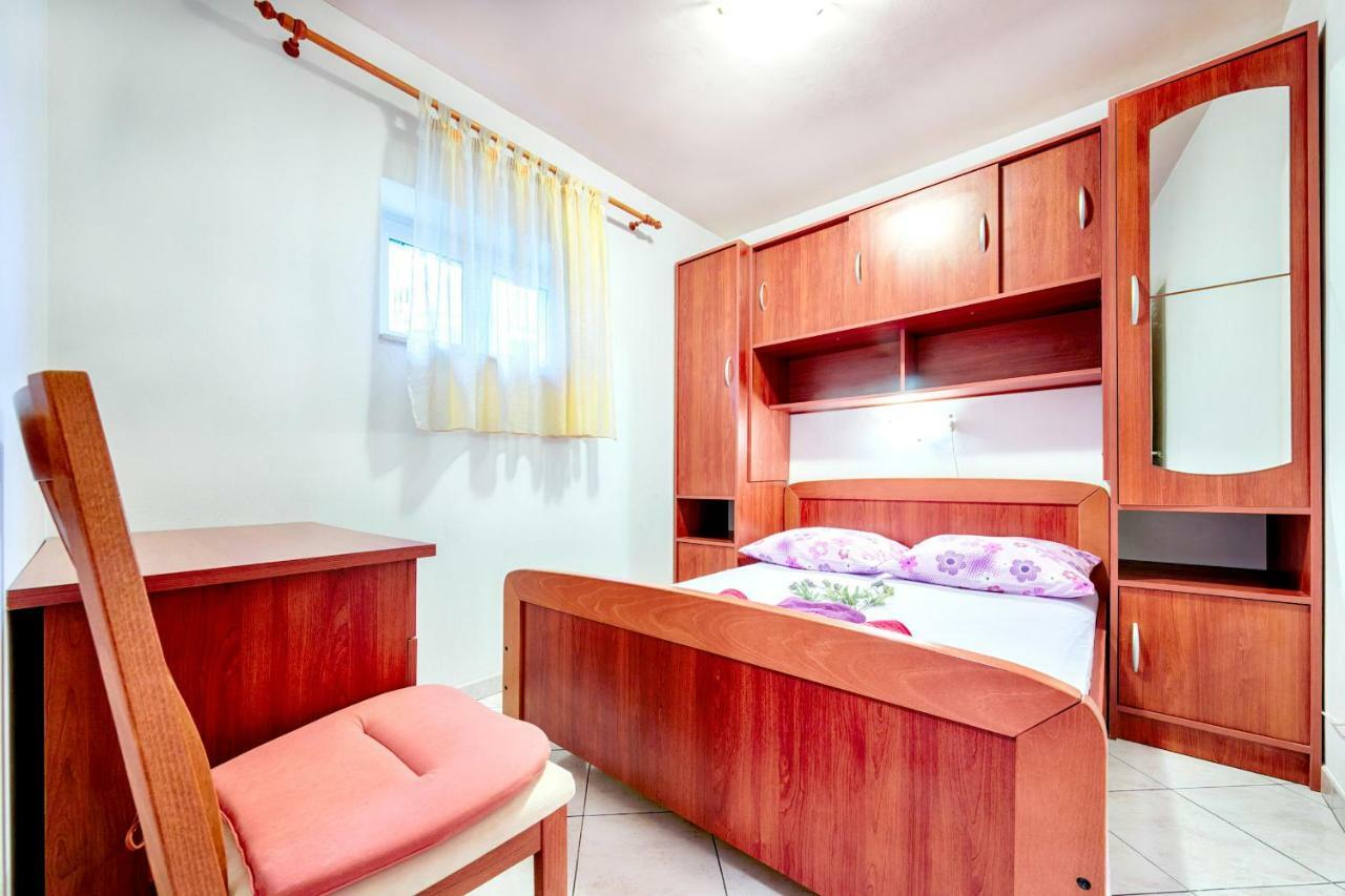 Apartments Dalmatino ルカバックス エクステリア 写真