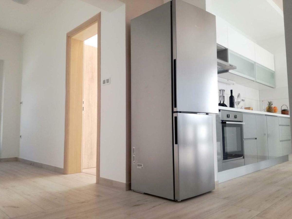Apartments Dalmatino ルカバックス エクステリア 写真